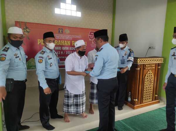 135 Warga Binaan Lapas Narkotika Kelas II B Rumbai Dapat Remisi Hari Raya